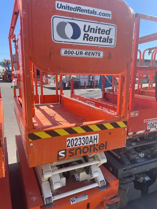 2018 Snorkel S3219E Scissor Lift