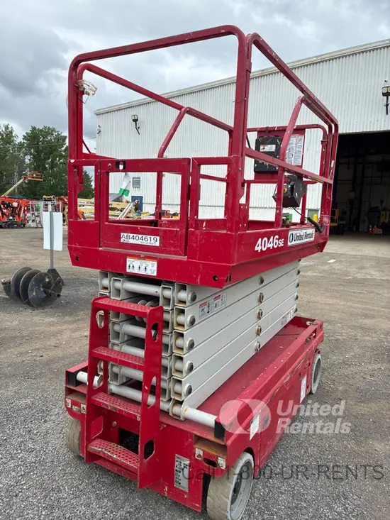 2018 MEC 4046SE Scissor Lift