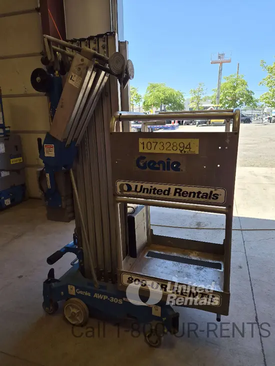 2018 Genie AWP-30SDC Pusharound Lift