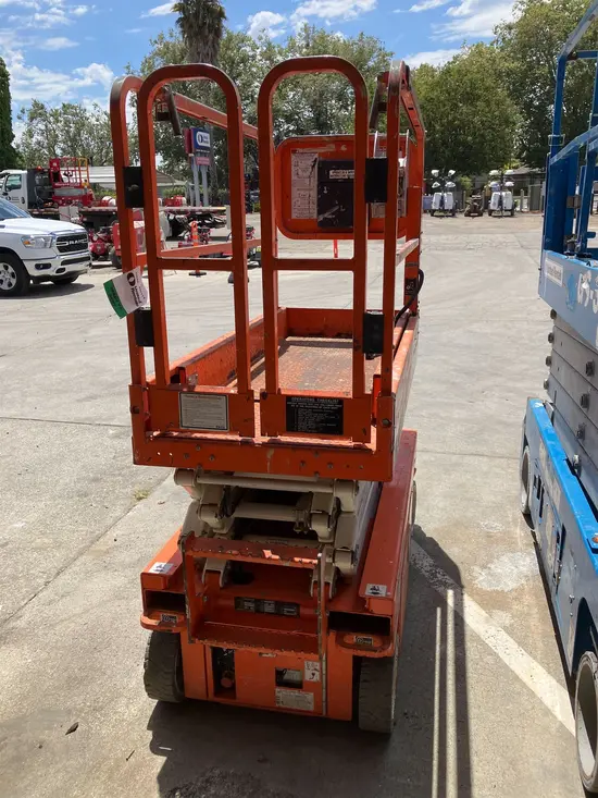 2018 Snorkel S3219E Scissor Lift