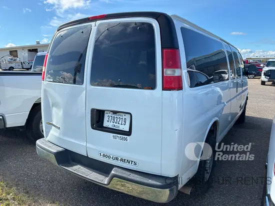 2017 Chevrolet E3500EXTLTGRWD Vehicle