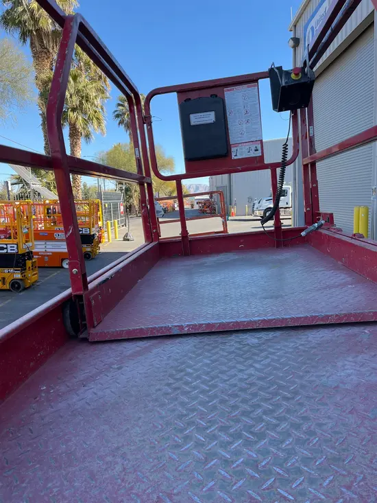 2018 MEC 4046SE Scissor Lift