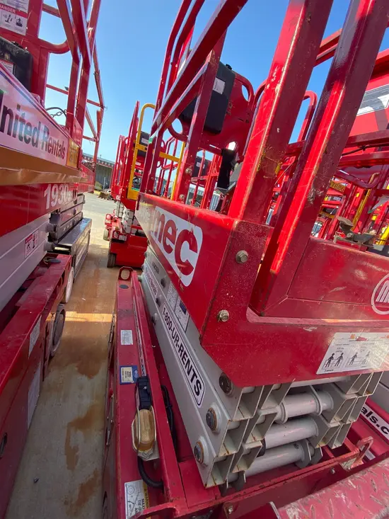 2018 MEC 1330SE Scissor Lift