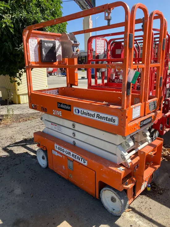 2018 Snorkel S3219E Scissor Lift