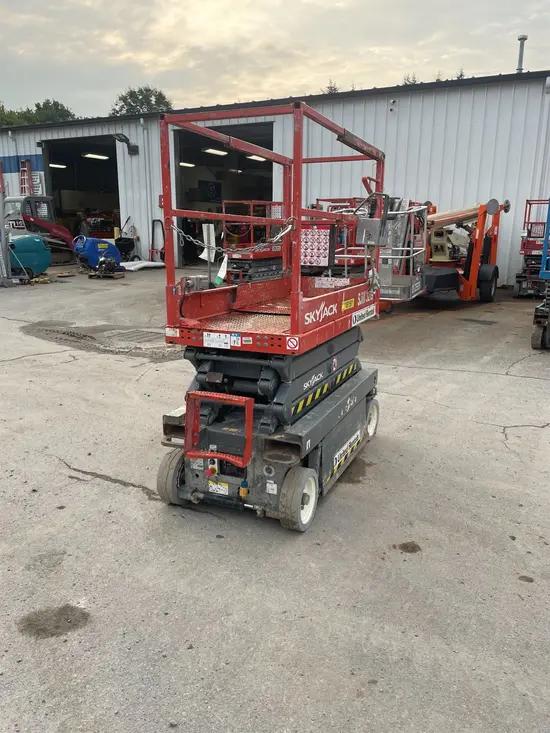 2017 Skyjack SJIII3219 Scissor Lift
