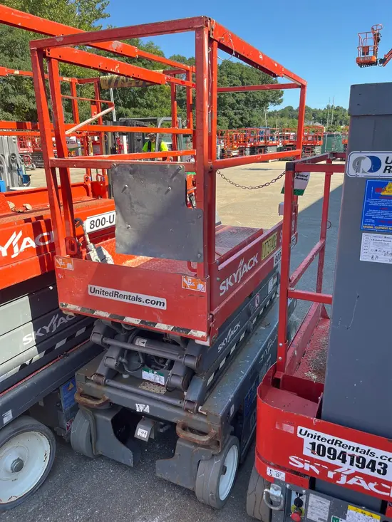 2018 Skyjack SJIII3219 Scissor Lift
