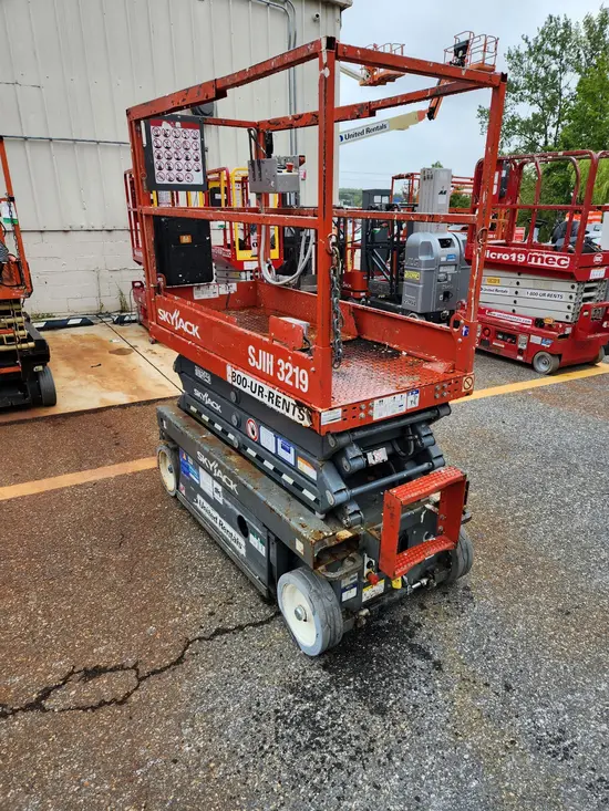 2018 Skyjack SJIII3219 Scissor Lift