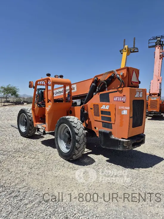 2019 SKYTRAK 8042 Forklift