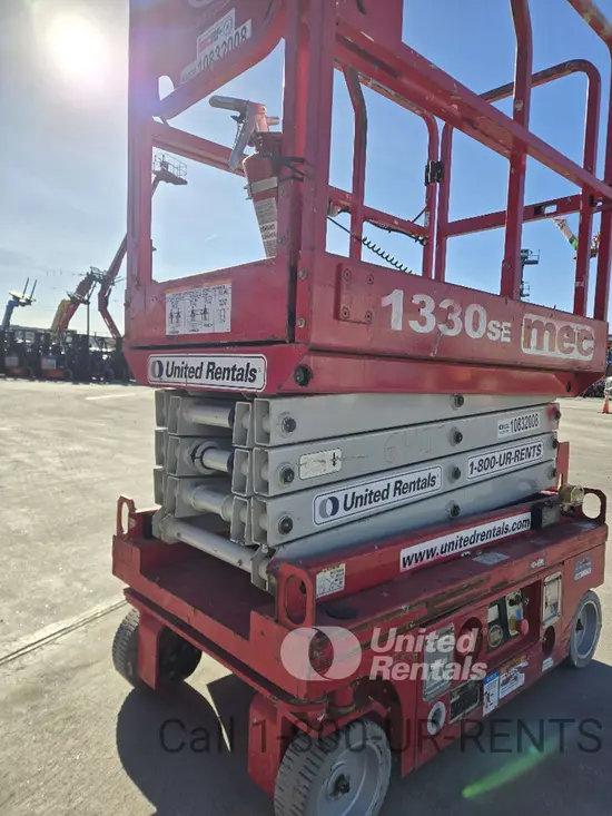 2018 MEC 1330SE Scissor Lift