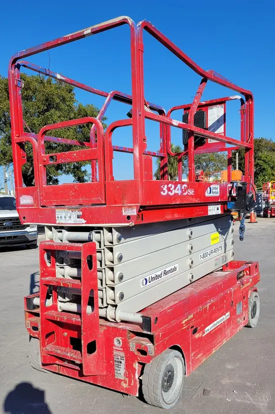 2017 MEC 3346SE Scissor Lift