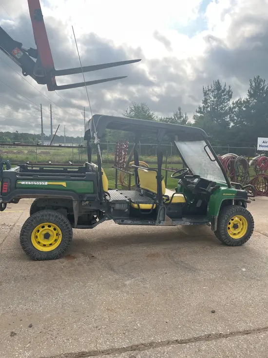 2022 John Deere XUV855MS4 Utility Vehicle