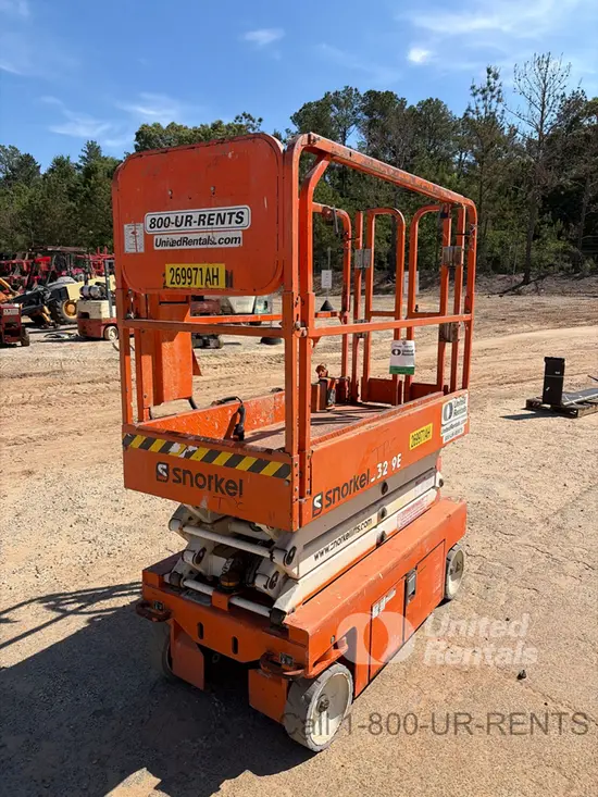 2021 Snorkel S3219E Scissor Lift