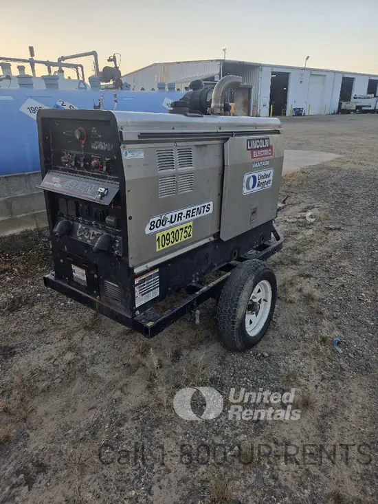 2019 Lincoln Electric VANTAGE 435 Welder