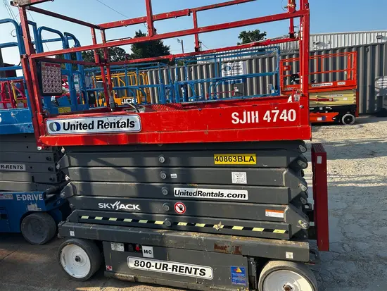 2017 Skyjack SJIII4740 Scissor Lift