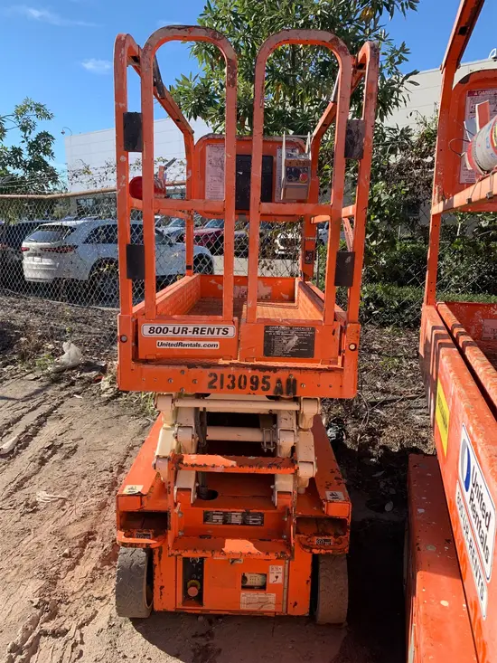 2018 Snorkel S3219E Scissor Lift