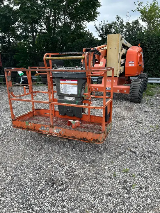 2017 JLG 450AJ Articulating Boom Lift