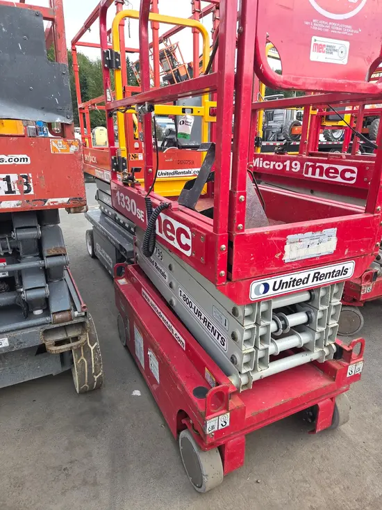 2019 MEC 1330SE Scissor Lift