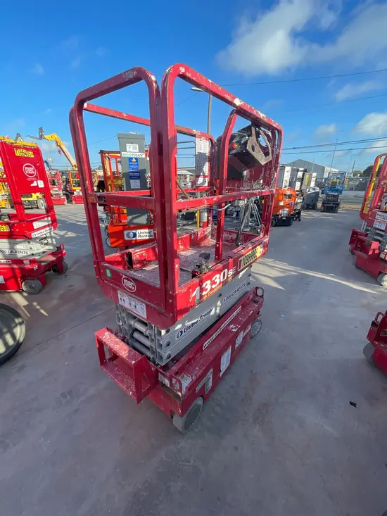 2019 MEC 1330SE Scissor Lift