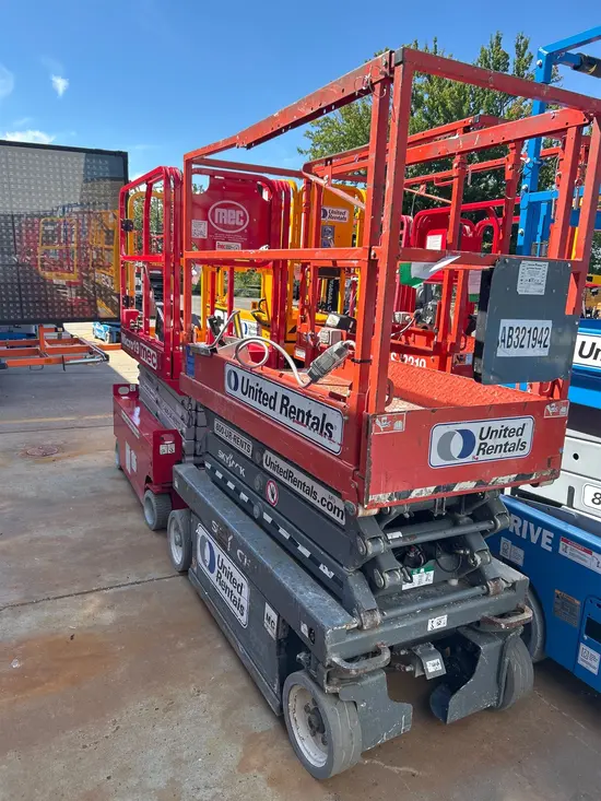 2017 Skyjack SJIII3219 Scissor Lift