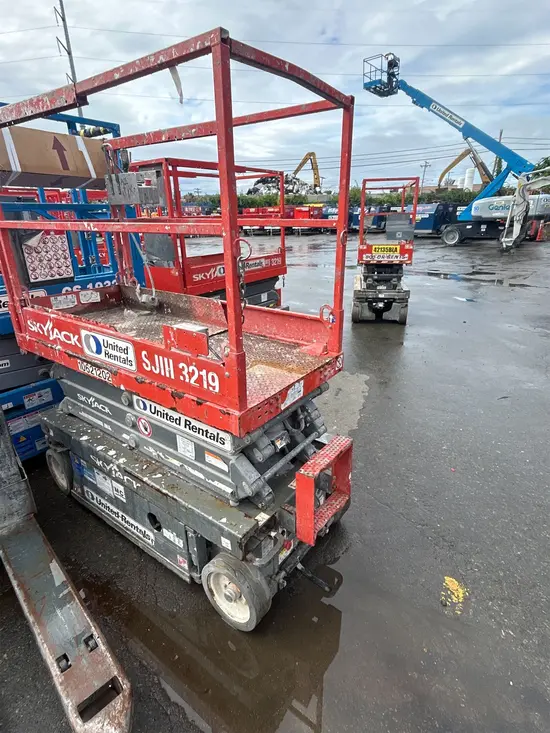 2017 Skyjack SJIII3219 Scissor Lift