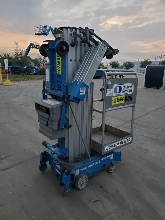 2018 Genie AWP-30SDC Pusharound Lift