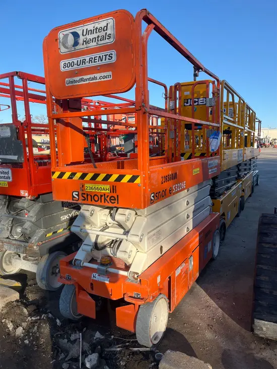 2019 Snorkel S3226E Scissor Lift