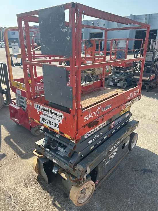 2017 Skyjack SJIII3219 Scissor Lift
