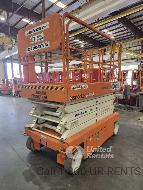 2018 Snorkel S4732E Scissor Lift