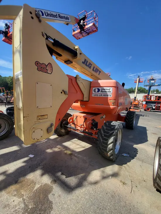 2016 JLG 800AJ Articulating Boom Lift