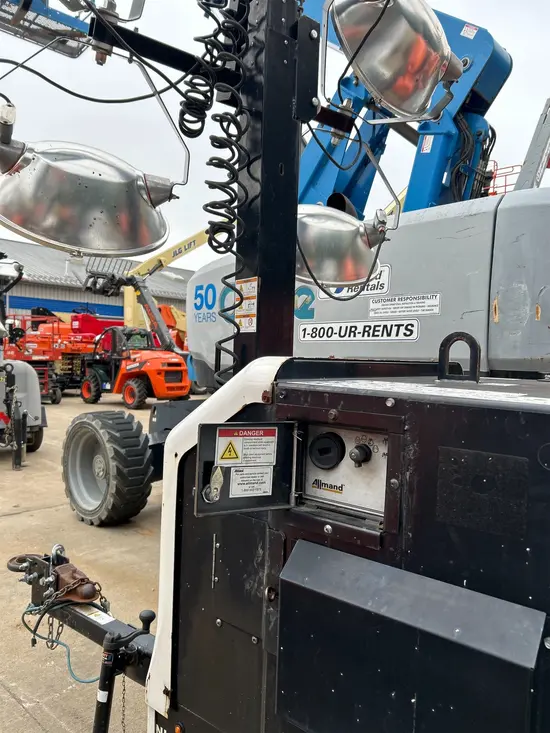 2017 Allmand NIGHT-LITE PRO Portable Light Tower