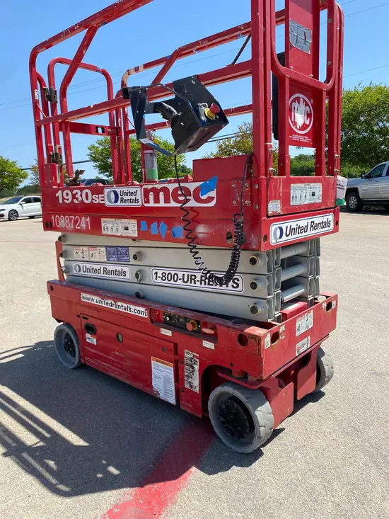 2019 MEC 1930SE Scissor Lift