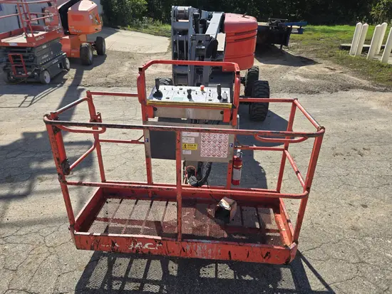 2017 Skyjack SJ46AJ Articulating Boom Lift