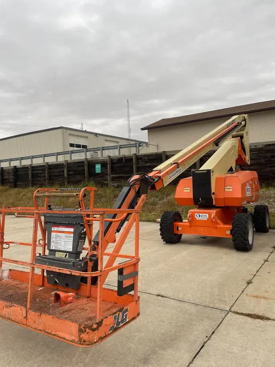 2017 JLG 800AJ Articulating Boom Lift