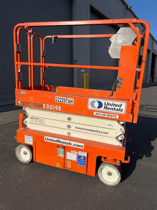 2019 Snorkel S3219E Scissor Lift
