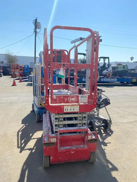 2019 MEC 1330SE Scissor Lift