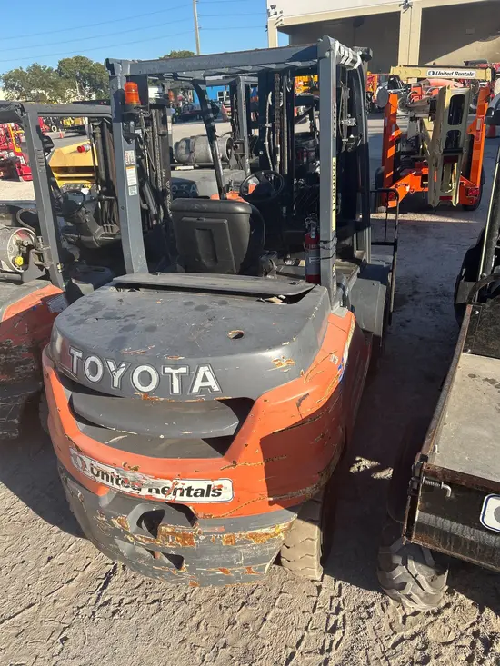 2021 Toyota 8FD45U Warehouse Forklift