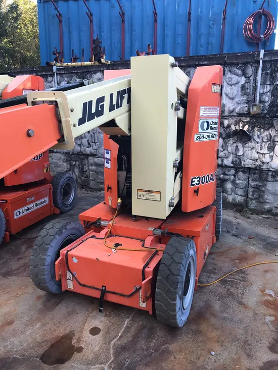 2016 JLG E300AJP Articulating Boom Lift