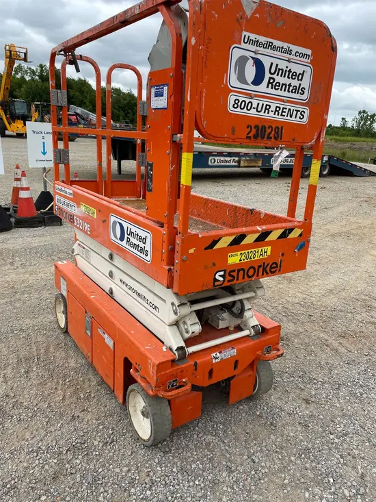 2019 Snorkel S3219E Scissor Lift