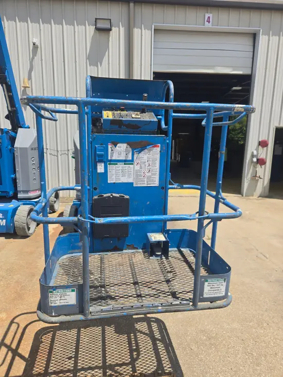 2016 Genie Z-30/20N Articulating Boom Lift