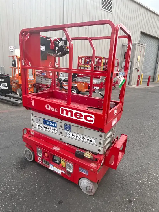 2018 MEC 1330SE Scissor Lift