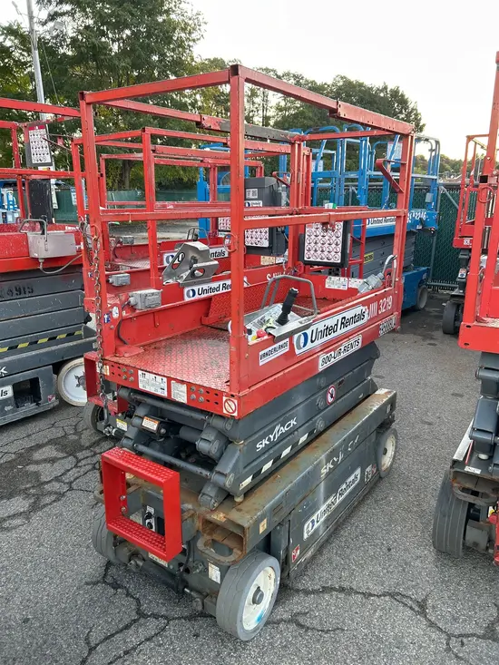 2018 Skyjack SJIII3219 Scissor Lift