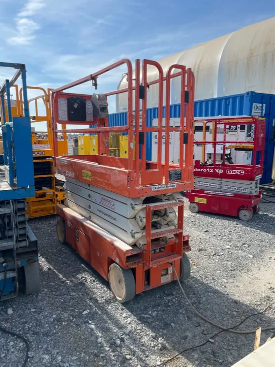 2019 Snorkel S3226E Scissor Lift