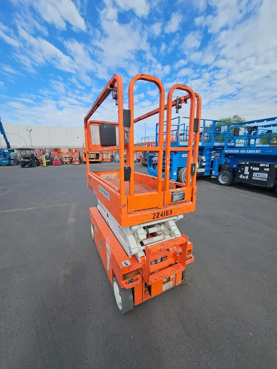 2019 Snorkel S3219E Scissor Lift