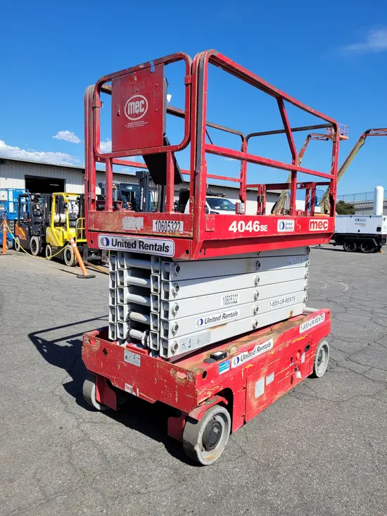 2017 MEC 4046SE Scissor Lift