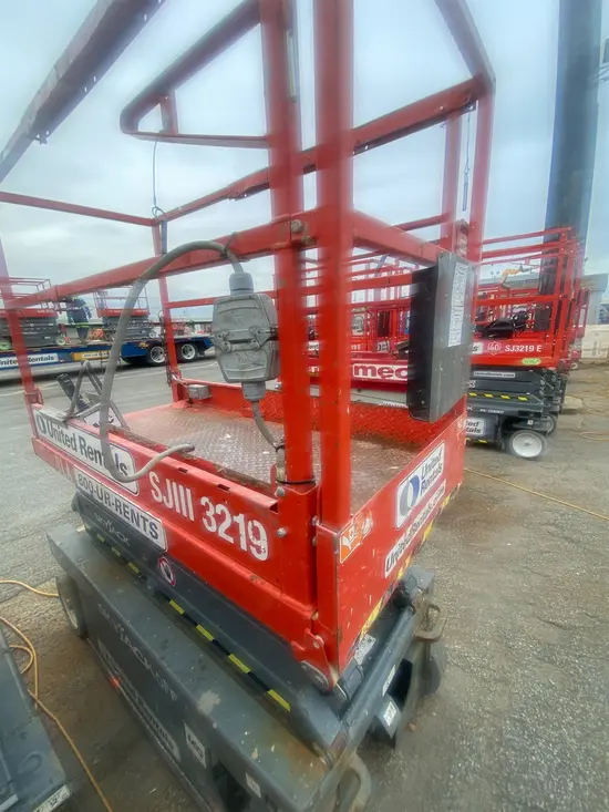 2016 Skyjack SJIII3219 Scissor Lift