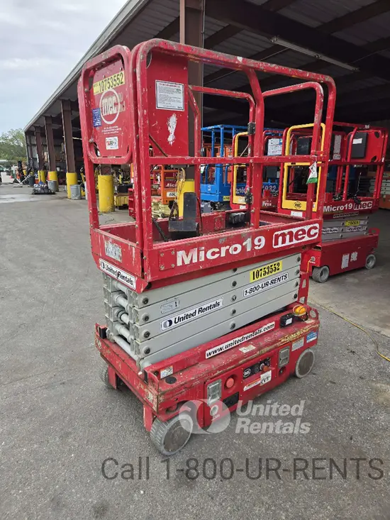 2018 MEC MICRO 19 Scissor Lift