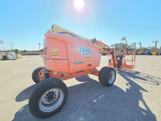 2017 JLG 450AJ Articulating Boom Lift