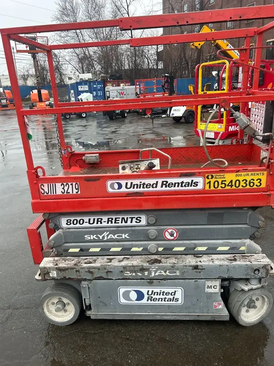 2016 Skyjack SJIII3219 Scissor Lift