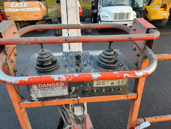 2016 Snorkel TB86J Boom Lift