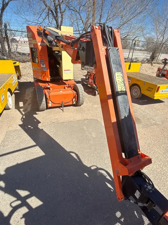 2018 JLG E300AJP Articulating Boom Lift